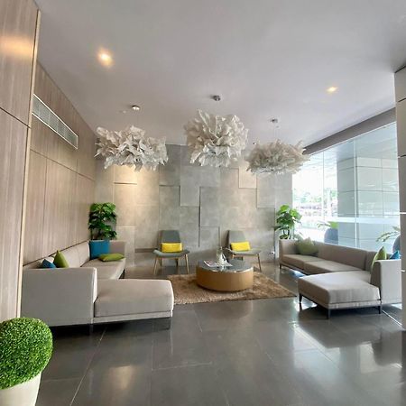 Aeon Towers Executive Suite 2Br 18Th Floor Davao Zewnętrze zdjęcie